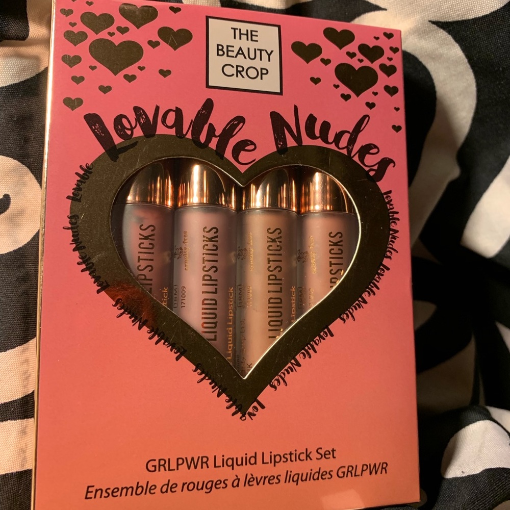 🎁FIRM Beauty Crop Lovable Nudes 4pc Lipstick Set